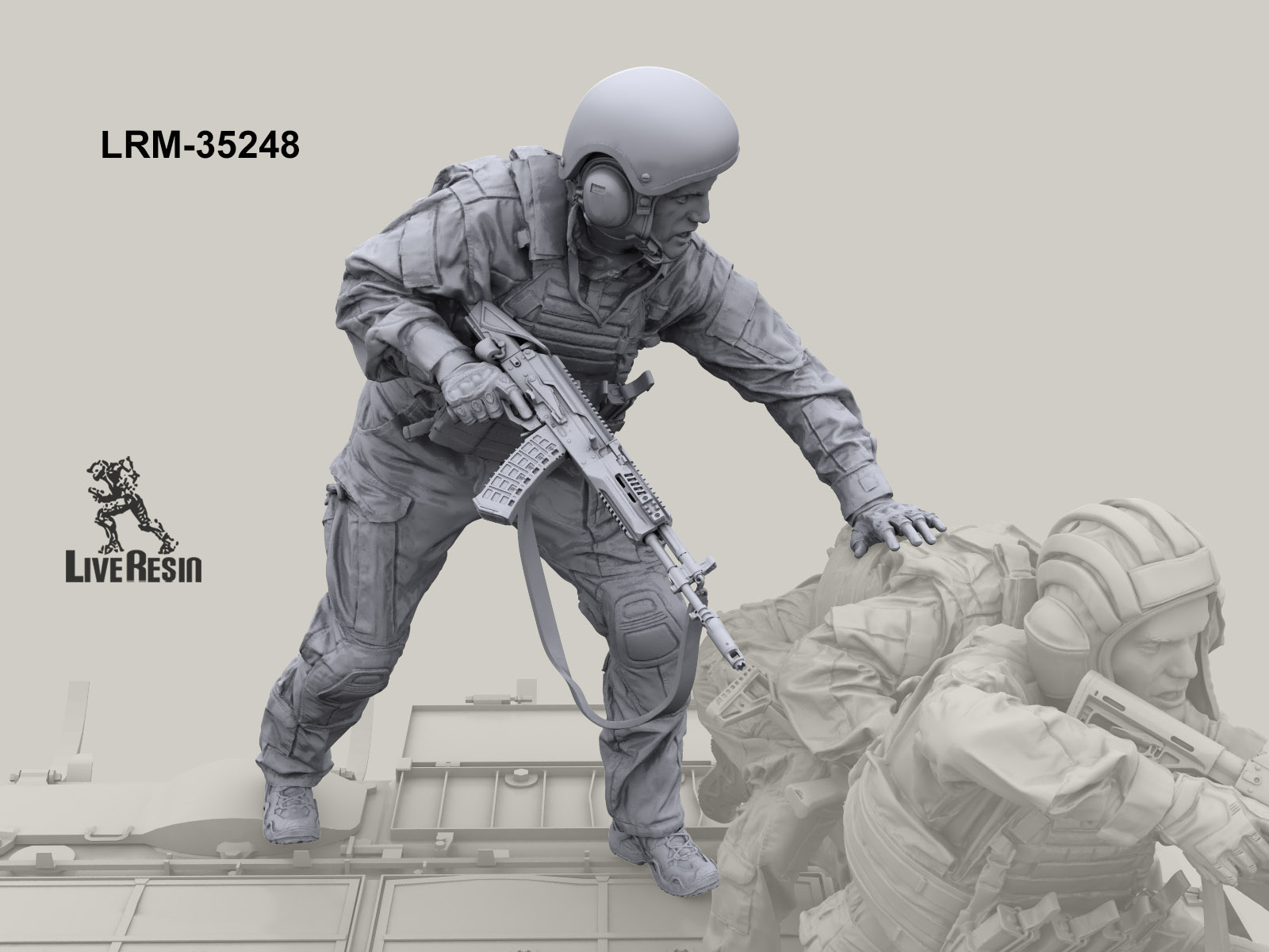 LRM35248 Современный Российский танкист - прекрывает (Не для свободной продажи) 