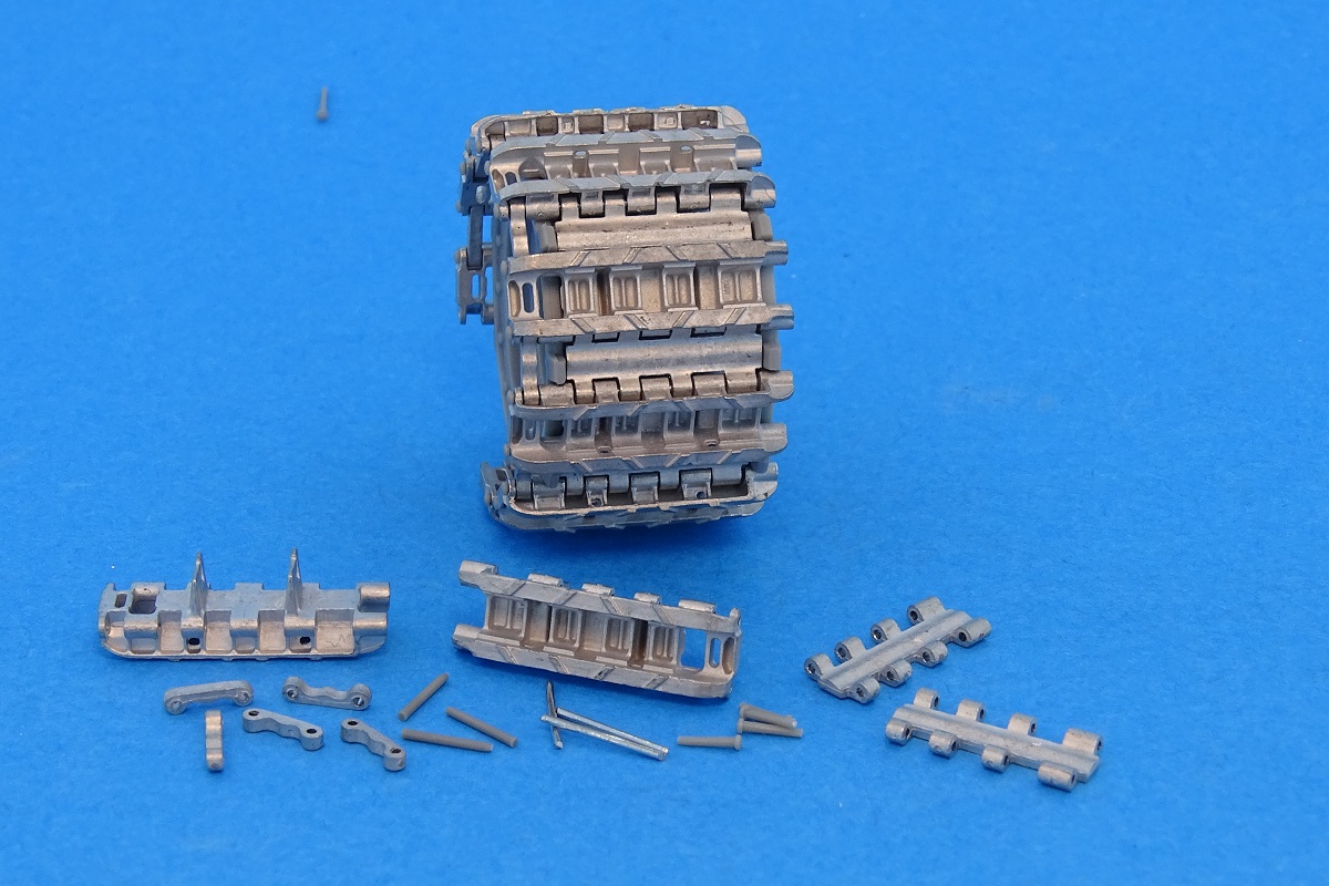 MTL-35093 Pz.Kpfw.VI Ausf.B Kingtiger, Panther II, Transport track – Gg 26/660/300 Early