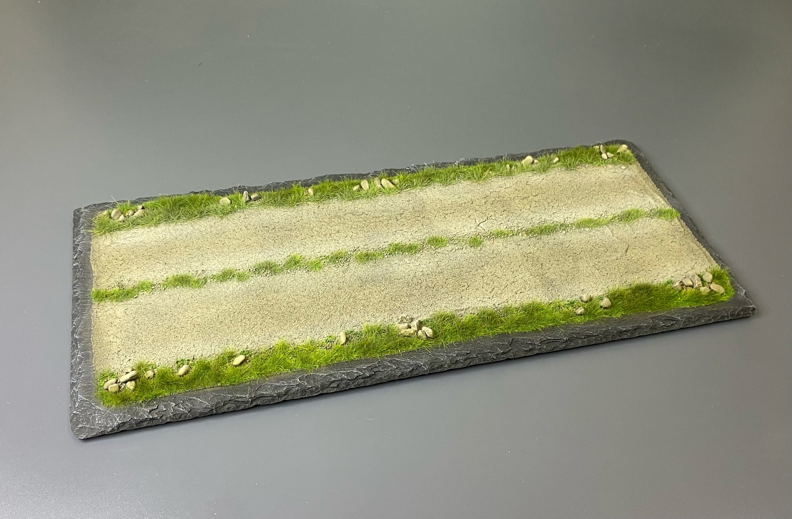 HM01041 В колонне (15*35см, масштаб 1/35)