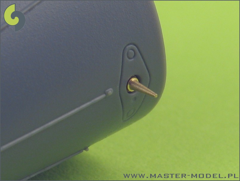 AM-32-032 F-16 Трубка Пито и датчики угла атаки AM-32-032 F-16 Трубка Пито и датчики угла атаки