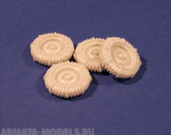 RE35-159 Дополнение для моделей Road Wheels with chains for US “Jeep” RE35-159 Дополнение для моделей Road Wheels with chains for US “Jeep”