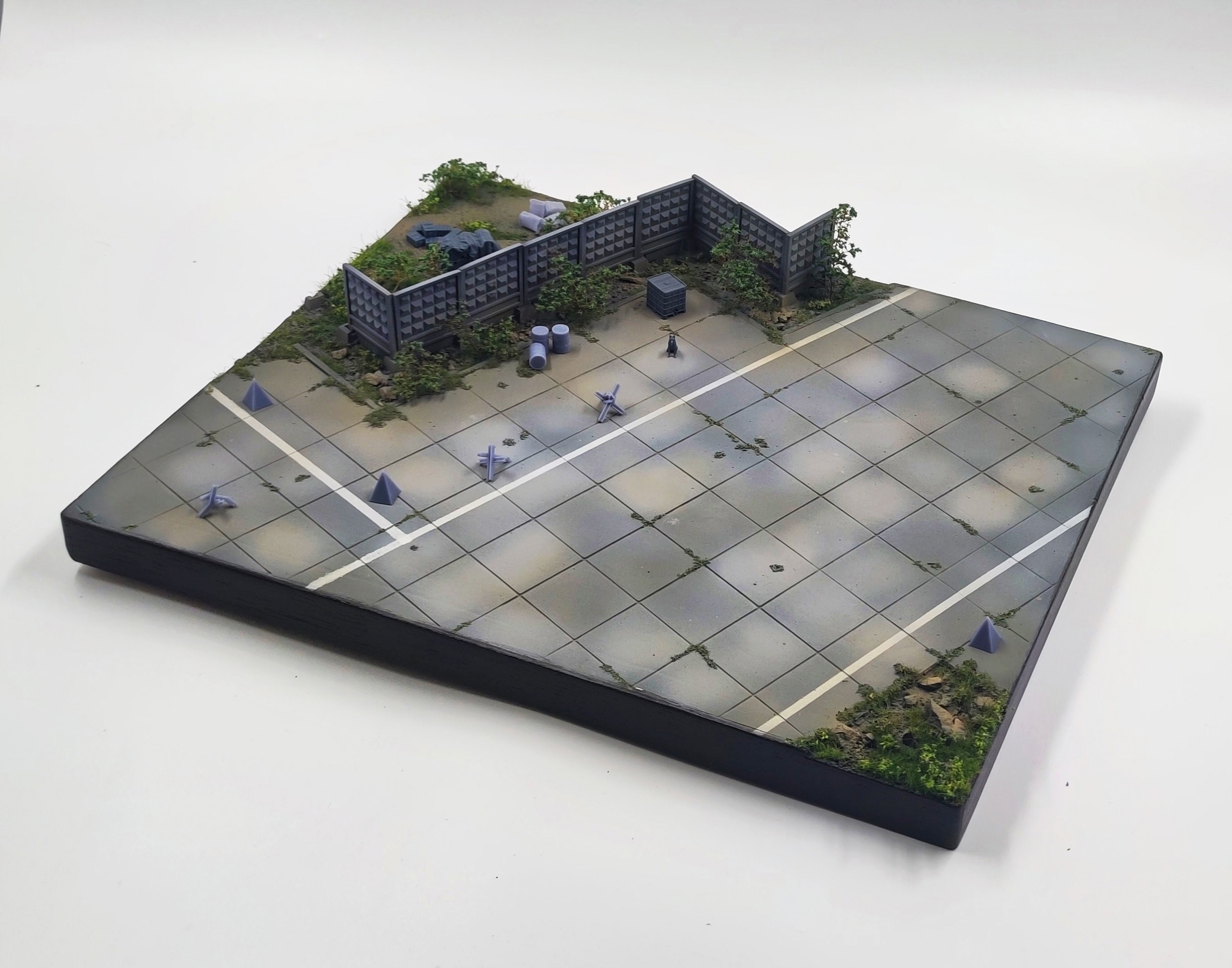 HE-72166 Подставка военная часть  (Аксессуары к комплекте) Размер 40*30*10см