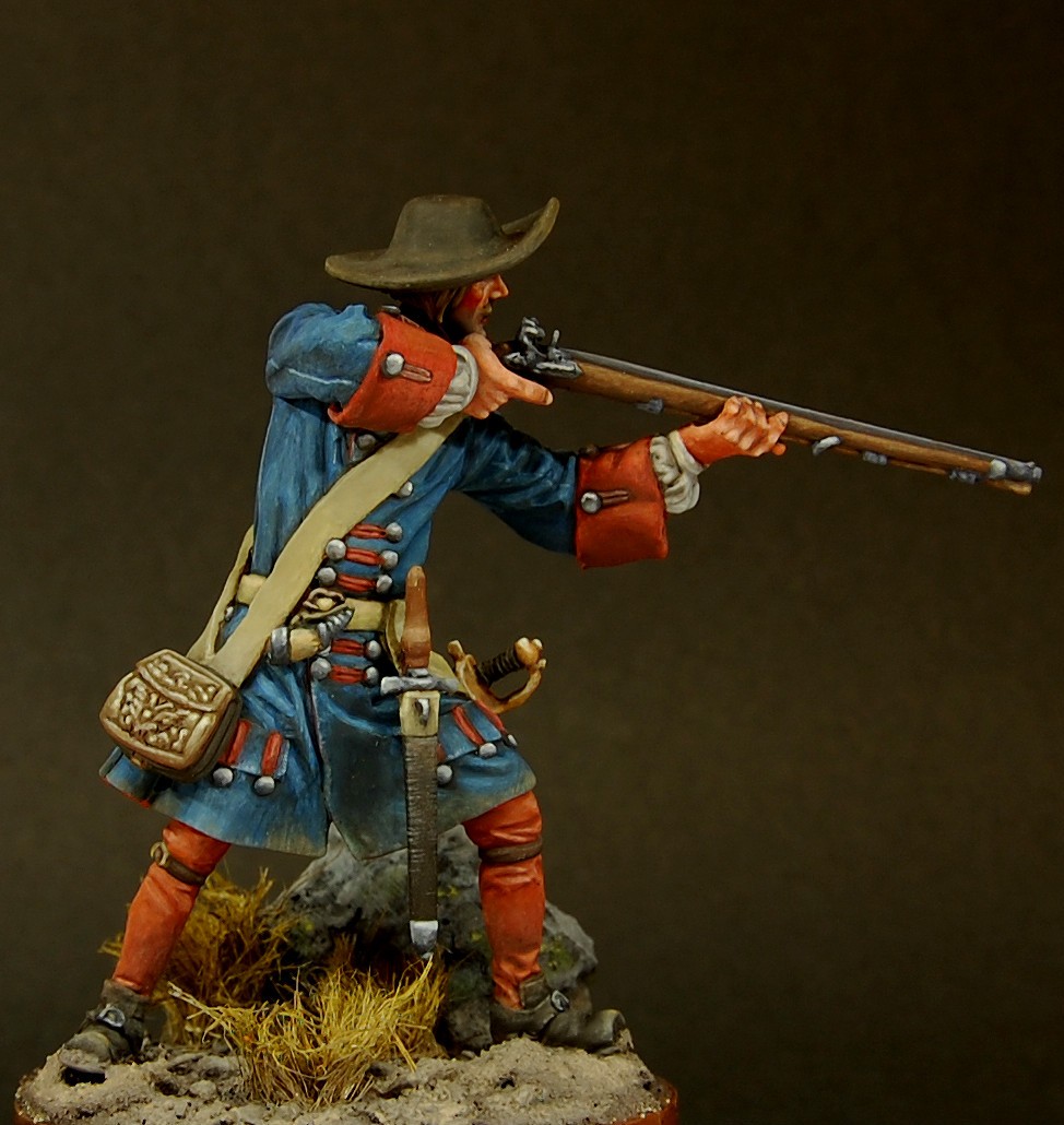 CHM-54093(M). Фузилер Гвардейских пехотных полков, Россия 1704-09 гг. (2 варианта патронных сумок). 54 мм. Материал – белый металл Chronos Miniatures