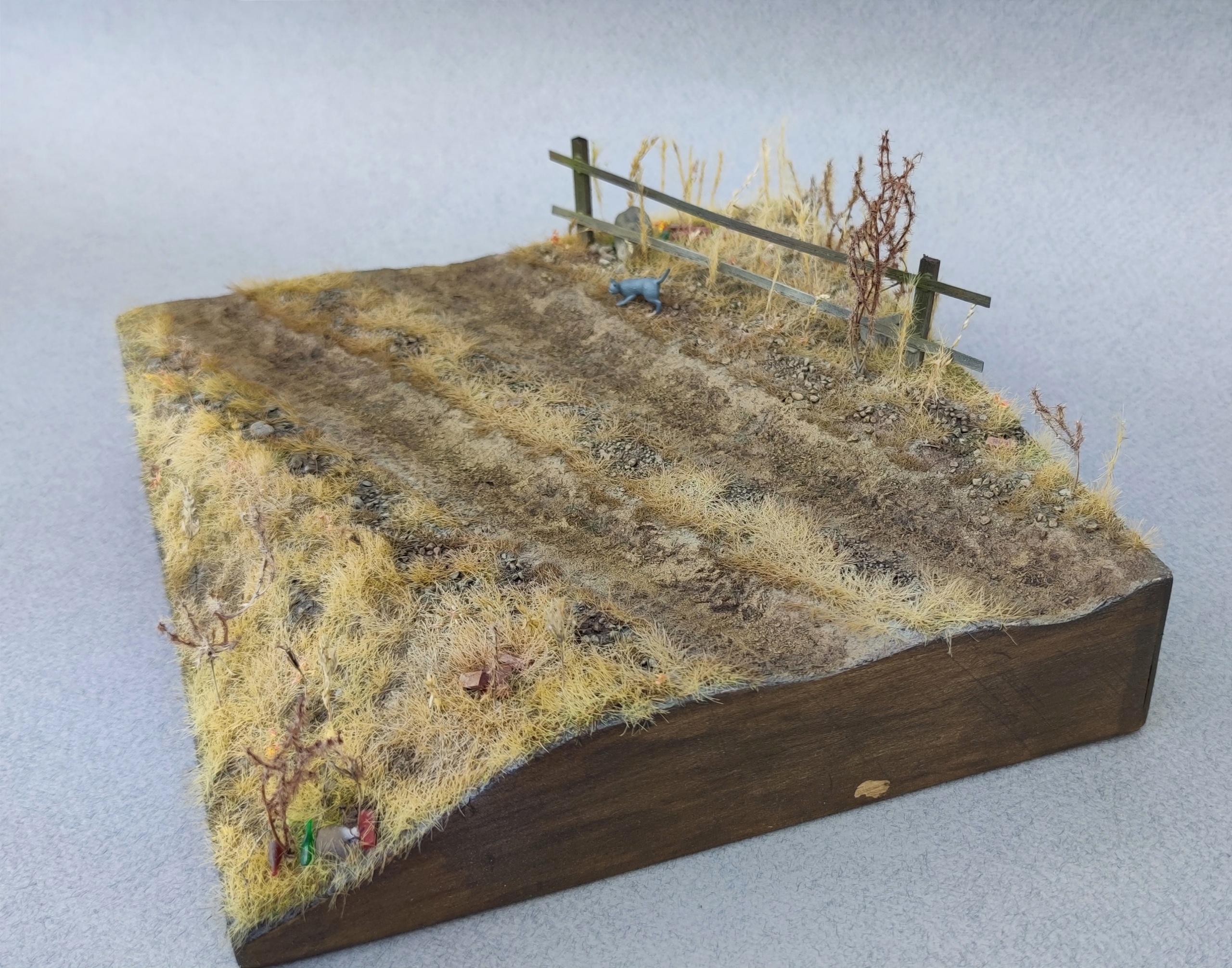 AM35591 Подставка авторская ручной работы "Где-то в деревушке" фигура кота в подарок 