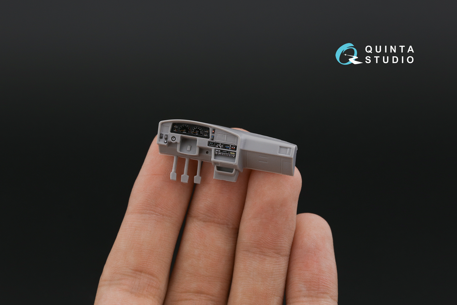 QD35111 3D Декаль интерьера кабины Toyota Hilux (MENG)