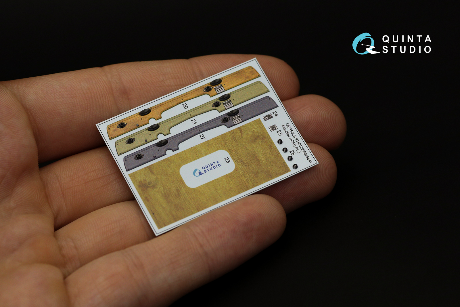 QD35028 3D Декаль интерьера кабины KHD A3000, Magirus S330, KHD S3000, KHD S3000/SS M Maultier (ICM)