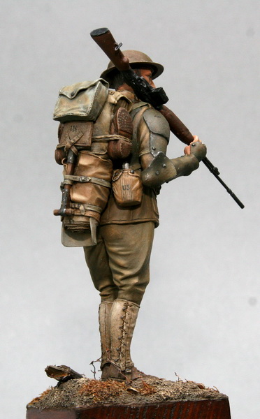 P16002 US Infantryman in experimental armor and experimental helmet №5, 1918 Citadel Model P16002 US Infantryman in experimental armor and experimental helmet №5, 1918 Citadel Model