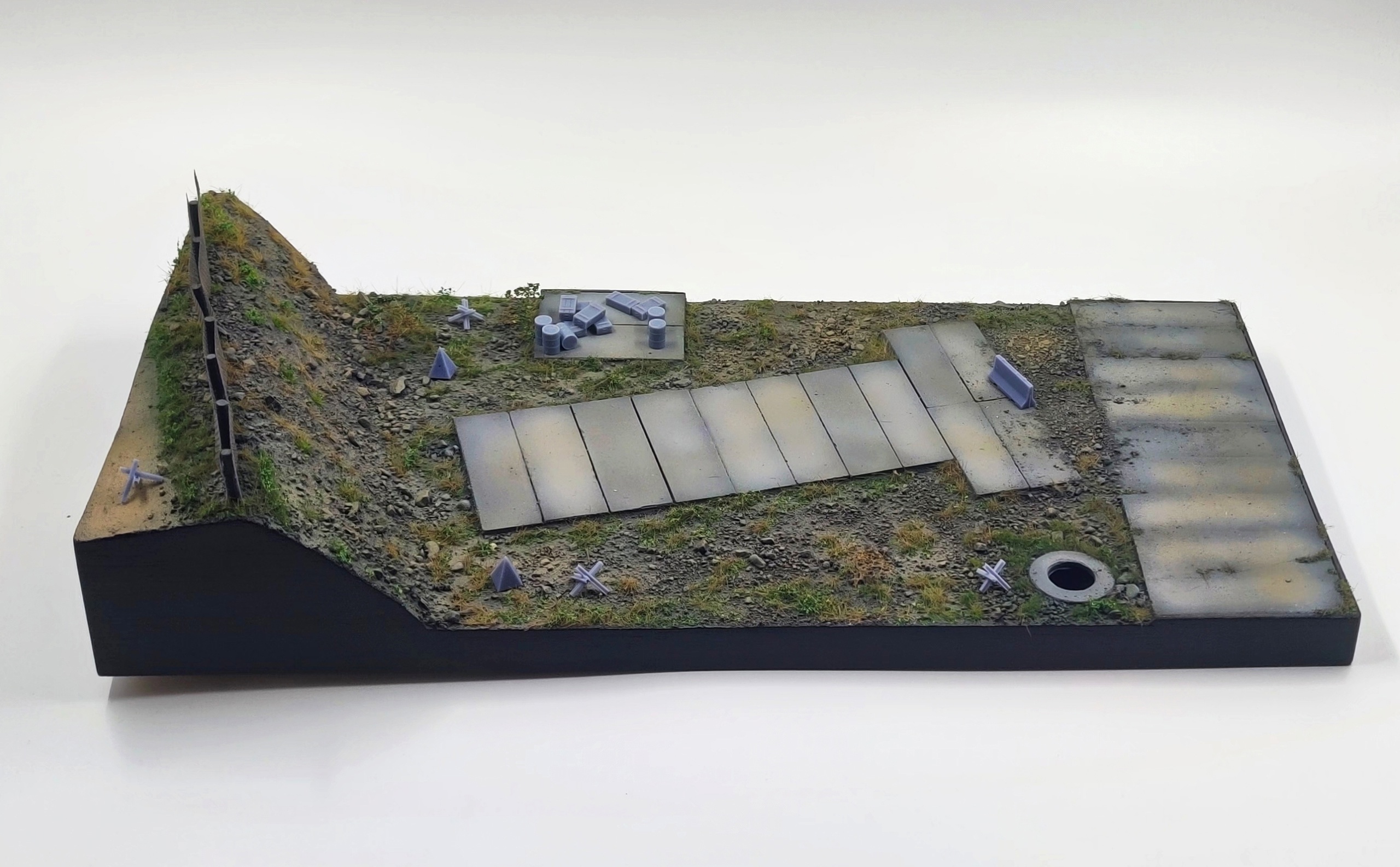 HE-72165 Подставка граница на замке (Аксессуары в комплекте) Размер 47*25*13см