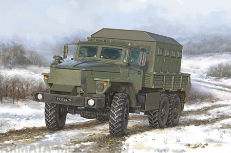 01071P Russian Ural-4320 CHz Trumpeter
