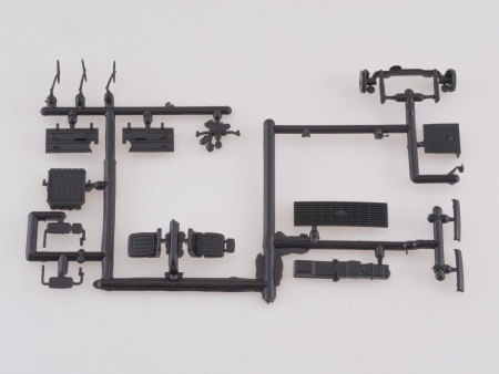 7039AVD Сборная модель МАЗ-6422 с полуприцепом МАЗ-9506-20 AVD Models 7039AVD Сборная модель МАЗ-6422 с полуприцепом МАЗ-9506-20 AVD Models