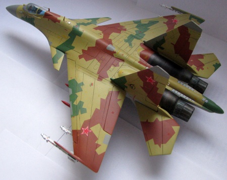 7240 Самолет Су-35 Звезда