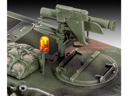 03256 Немецкий бронетранспортёр TPz 1 Fuchs Revell 03256 Немецкий бронетранспортёр TPz 1 Fuchs Revell