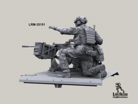 LRM35151 Помощник пулеметчика современных армий  Live Resin