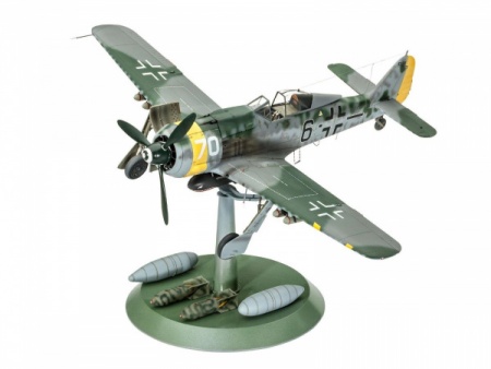 04869 Самолет Фокке-Вульф FW-190 F-8 Revell
