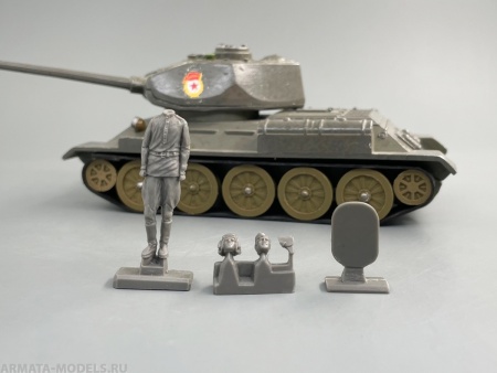 AVA43003 Фигурка Водитель/танкист СССР №1 AVART ARHIVE