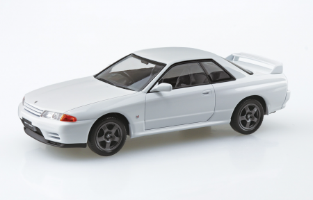 06354 Nissan Skyline GT-R R32 (Crystal White) Aoshima