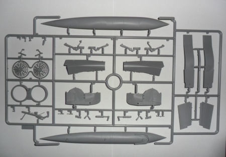 48904 МиГ-25 РБФ, Советский самолет-разведчик ICM