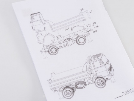 1166KIT Сборная модель МАЗ-5551 самосвал, ранний (низкий кузов) AVD Models