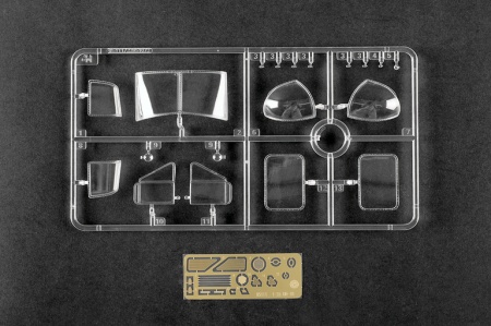 05111P Вертолет UH-1B Huey Trumpeter