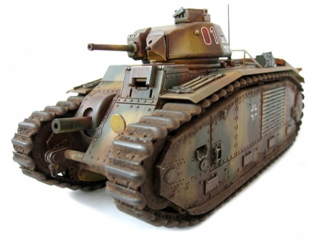 30058T Французский танк B1 bis с наборн.траками и фигурой командира. С электродвигателем и редуктором Tamiya