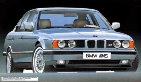 FU12673 BMW M5 Fujimi