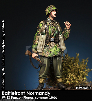 RDM35035 Фигура немецкого содата W-SS Panzer-Pioner, summer 1944
