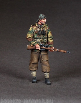 35139SOGA British sniper. 35139SOGA British sniper.
