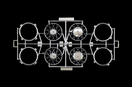 4640ИТ МОТОЦИКЛ NORTON COMMANDO 750cc PR Italeri