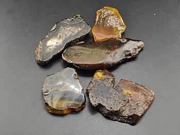 AAM0036 Спилы янтаря 