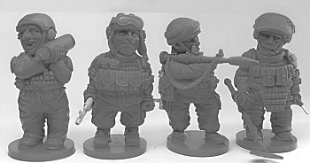 CHM-50.16. Шаржевая миниатюра. Вооруженные силы России. В комплекте 4 фигуры. 50 мм. Материал - смола.