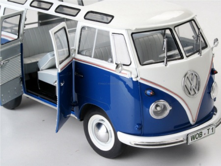 07009 Автомобиль Volkswagen T1 Samba Bus Revell