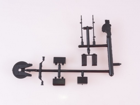 7057AVD Сборная модель МАЗ-200В с полуприцепом МАЗ-5215 AVD Models