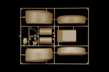 7405ИТ Автомобиль Kdf. 1 Typ 82 K?belwagen Italeri