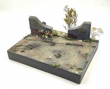 HE-35126 Подставка музей минералогии во Франции Размер 25*20см