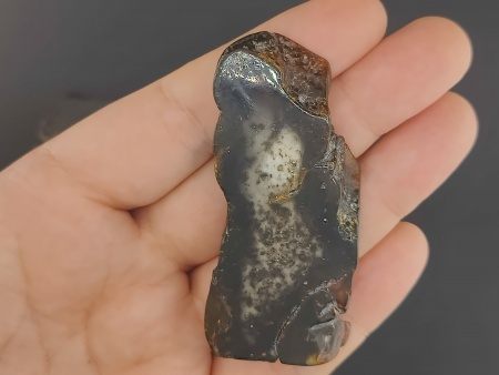 AAM0036 Спилы янтаря 