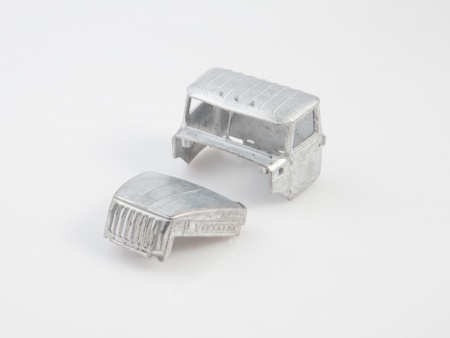 1395AVD Сборная модель УРАЛ-4320 кунг AVD Models