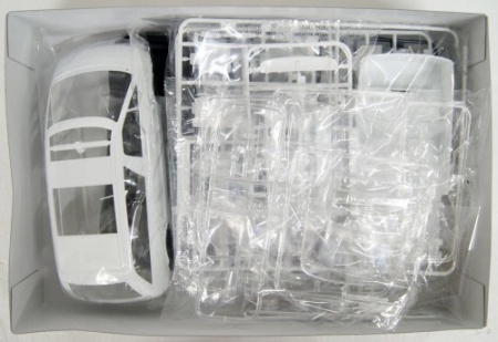 05753 Toyota Estima Twin Moon Roof '90 Aoshima