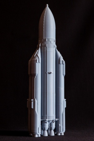 AM145009 Тяжелая ракета-носитель Энергия Arma Models