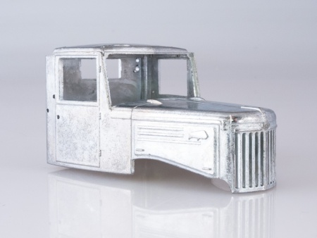 7060AVD Сборная модель МАЗ-200В с полуприцепом НАМИ-790 AVD Models