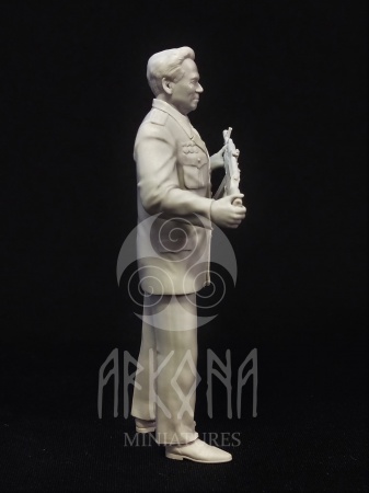 AR24-001-1 Михаил Калашников Arkona Miniatures