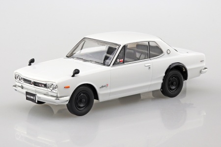 05883 Nissan Skyline 2000 GT-R (White) Aoshima