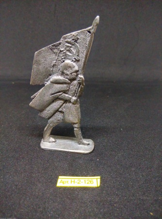 Набор фигурок Н-2-126 Знаменосец в плащ-палатке Солдатики "Ура"