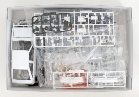 05969 Toyota Sprinter Trueno AE86 GT-APEX '84 Aoshima