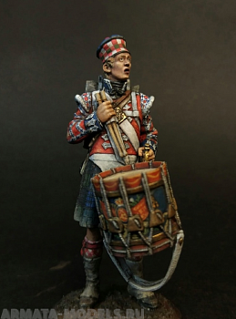 VD-54002(M). Барабанщик 42-го (Королевских Шотландских горцев) пехотного полка quot;Черная Стражаquot;, 1815 г. 54 мм. Материал - белый металл.