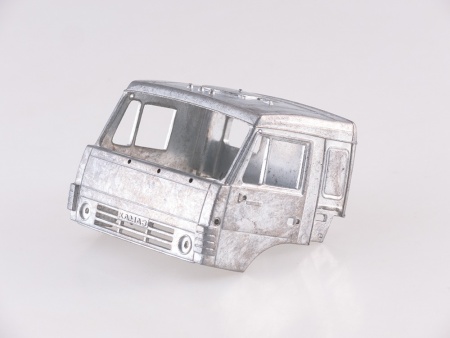 1304AVD Сборная модель КАМАЗ-4350 4x4 Мустанг AVD Models