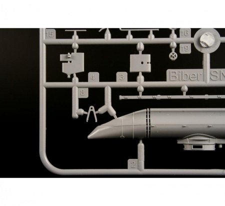 SN72006 Biber German Midget Submarine Special Hobby