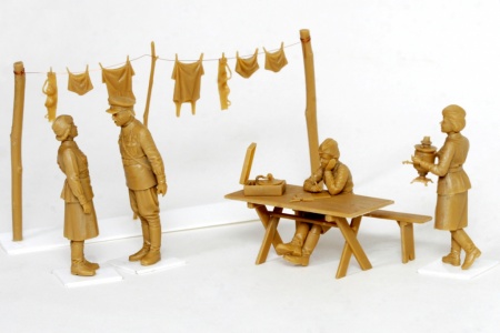 Набор фигурок 35621 Фигуры Советские женщины-военнослужащие, 1941-1942г (А зори здесь тихие) ICM