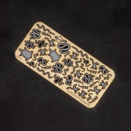 S-240 Рептилии , размер М