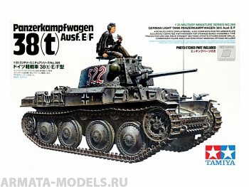 35369T Танк PANZER 38(T) AUSF.E/F (немецкая армия) с фигурой танкиста.