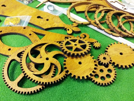 7001 часы деревянные сборная модель СВ Модель